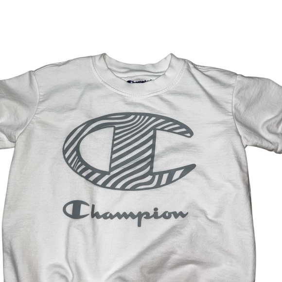 Champion Kids Size 6 Short Sleeve Pullover Sweater Top Graphic Print Thick White - Picture 2 of 5